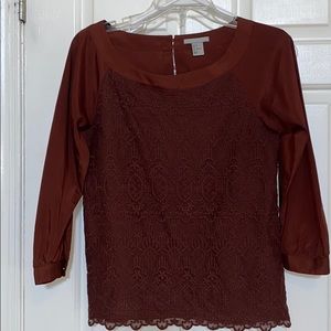 H&M Auburn lace shirt size 4
